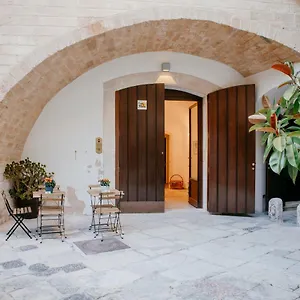 La Casa Di Flora Couette-café Bari